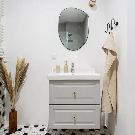 Daire Gryf - Private Parking Included *